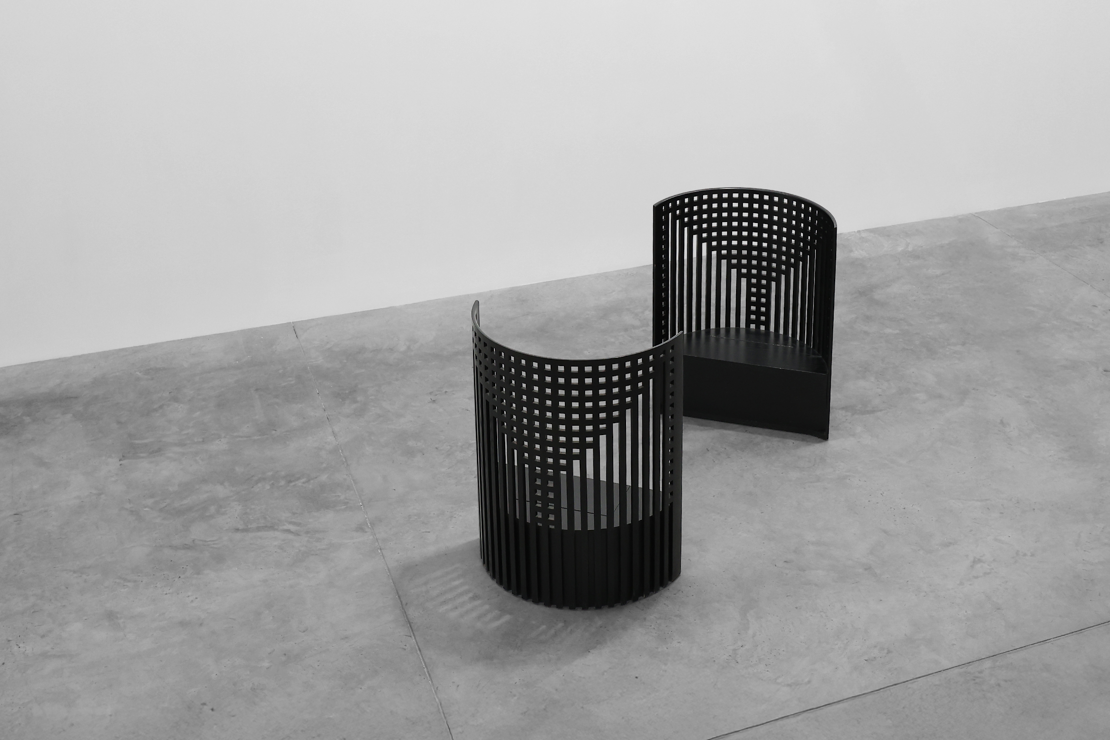 Pair of black Mackintosh Willow chairs by Atelier International, Italy 1980sthumbnail